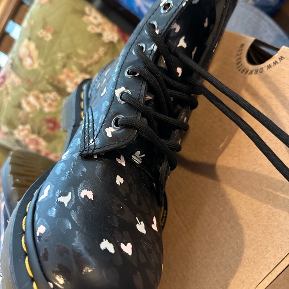 Dr Martens Women’s 6 1460 NIB! - Picture 9 of 10